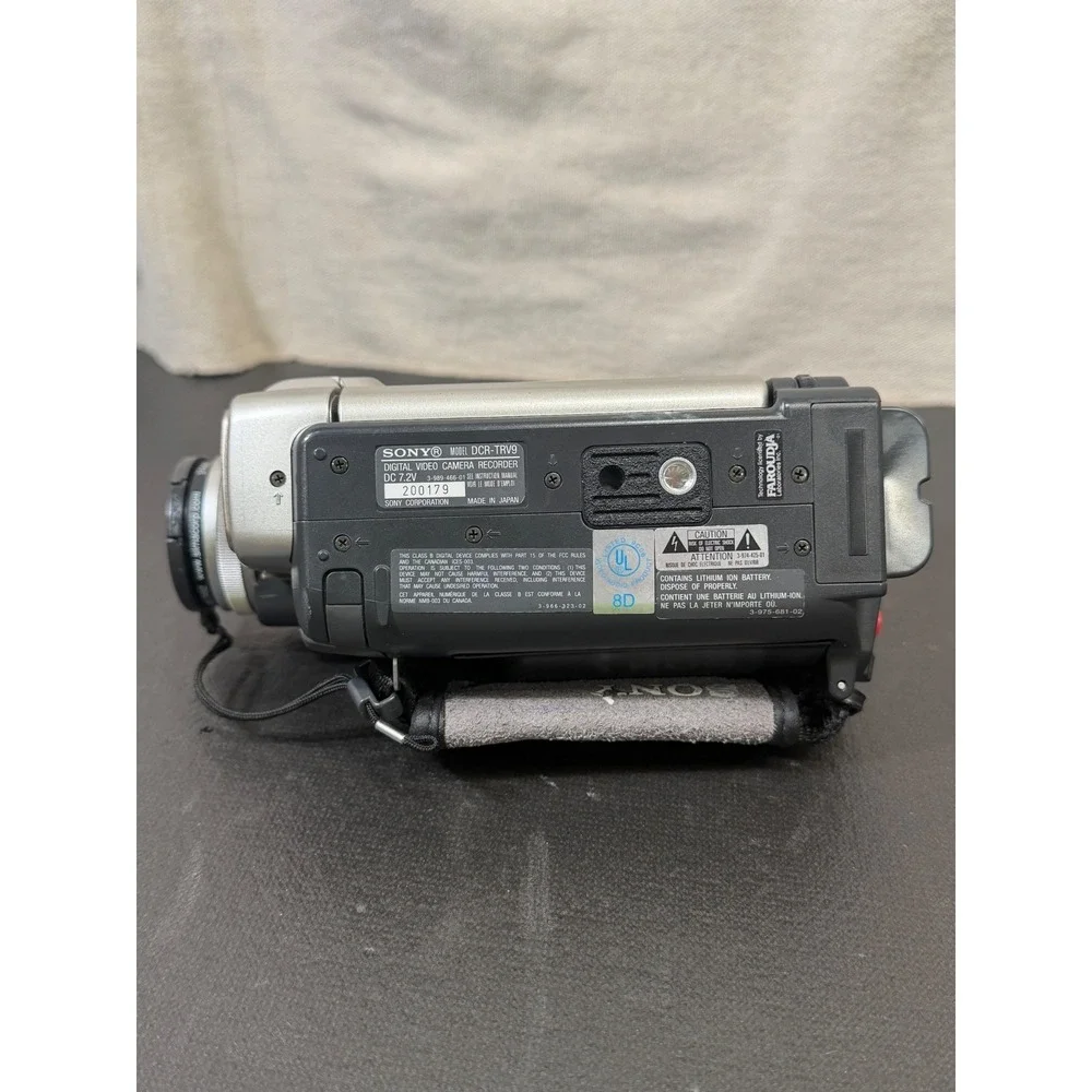 Sony Camcorder Silver Vintage DCR-TRV9 Handycam MiniDV Parts Repair
